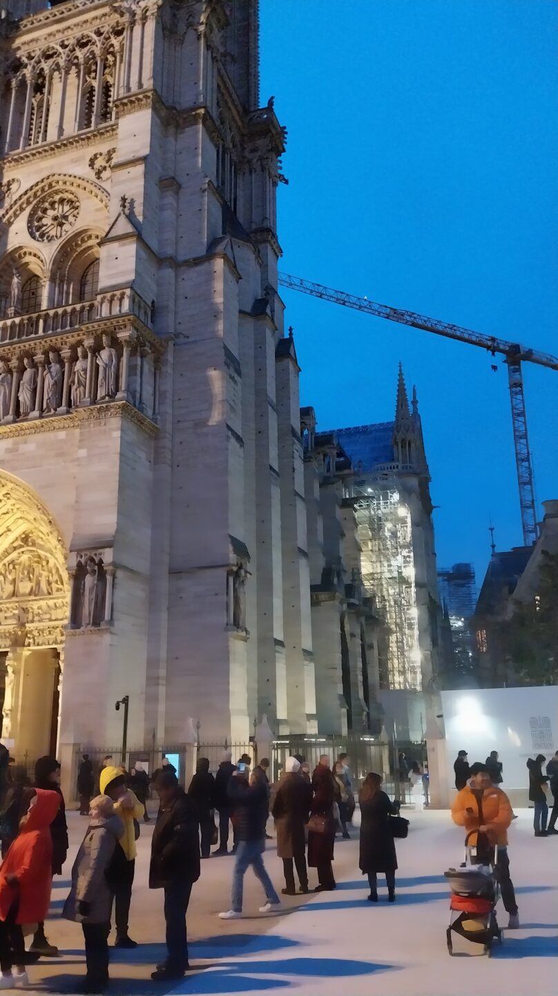 Échafaudages autour de Notre-Dame de Paris, chantier extérieur