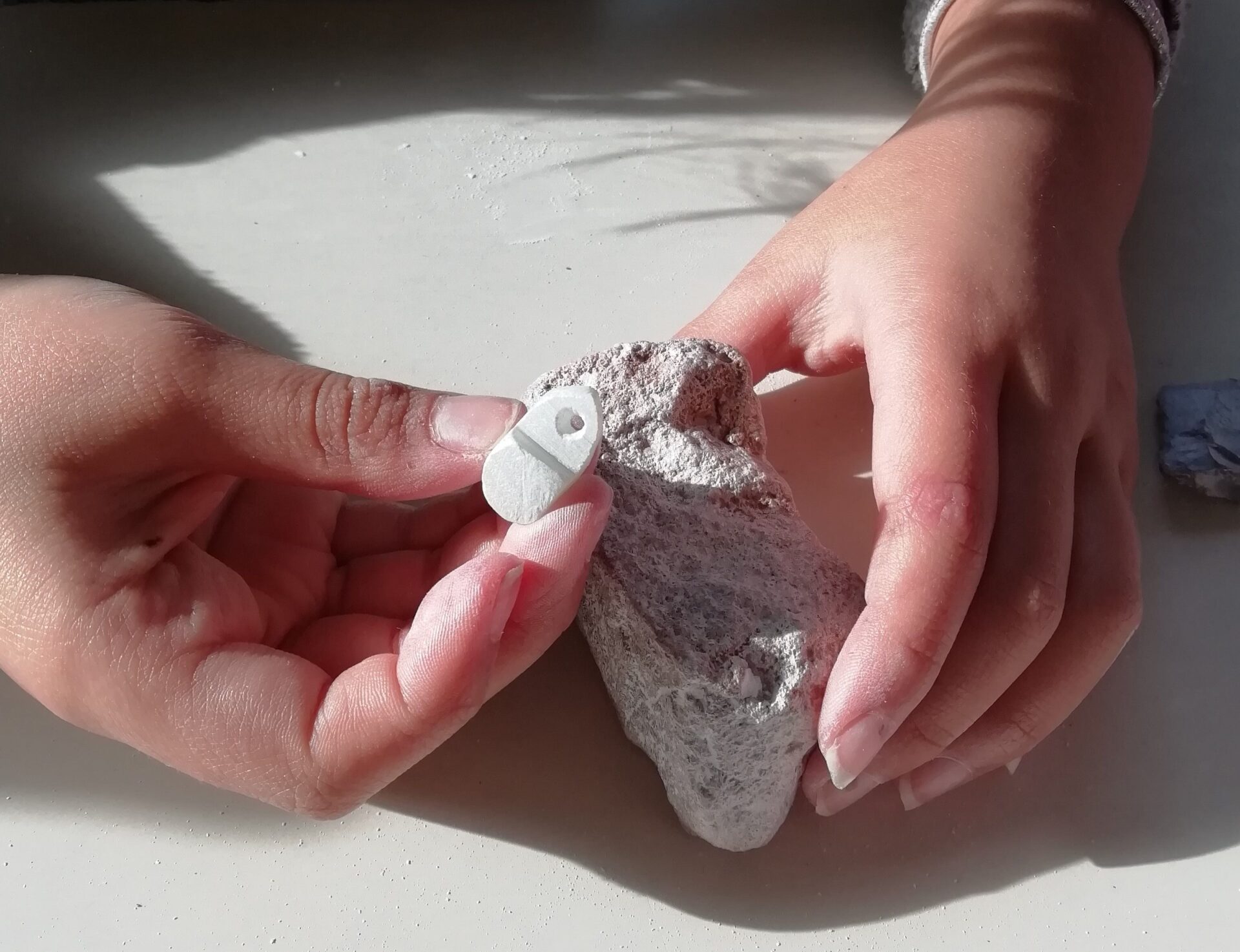 Atelier Fabrication d&rsquo;un bijou PréhistoSite Brassempouy
