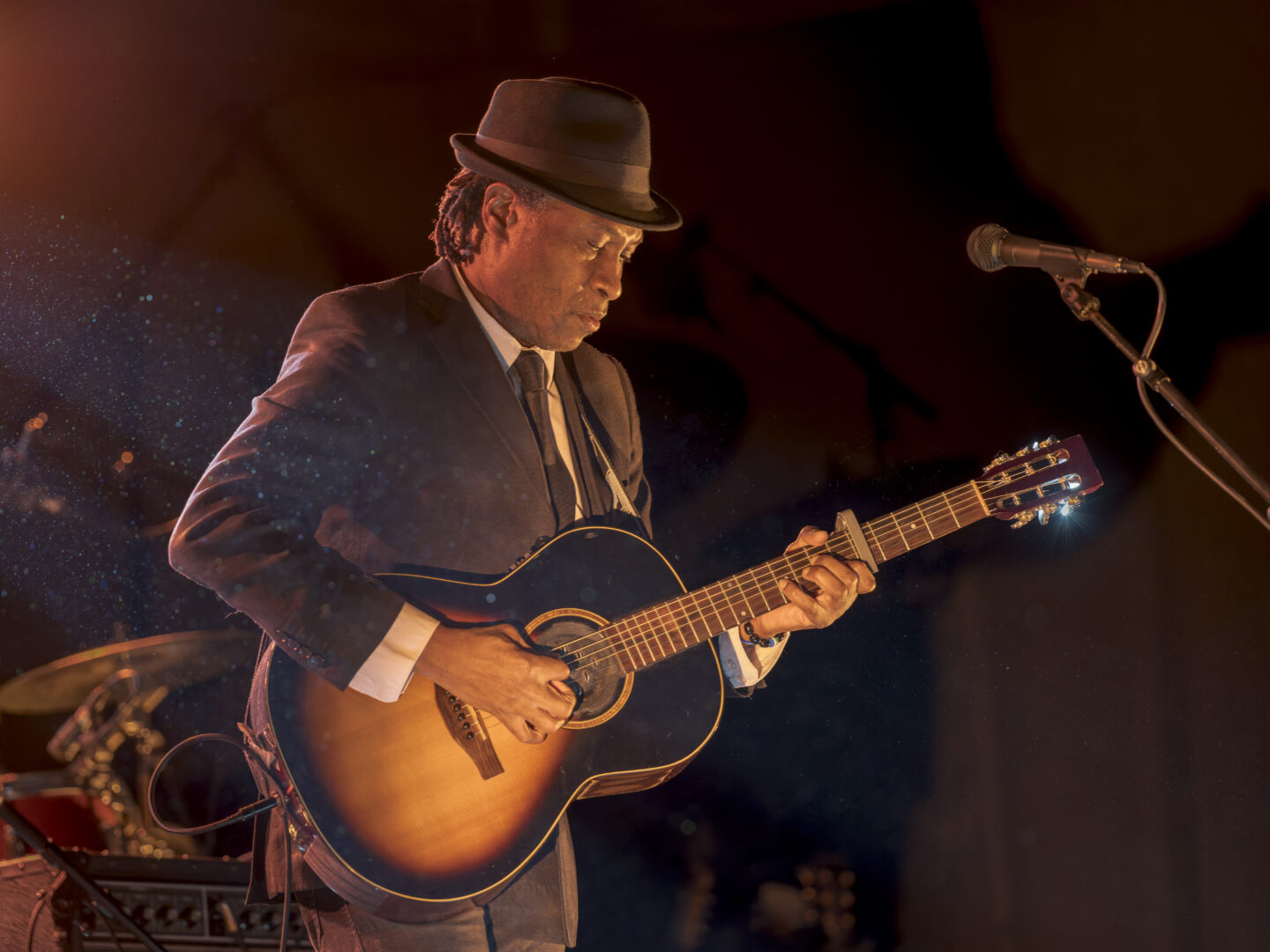 Bai Kamara Jr & The Voodoo Sniffers (Trio)