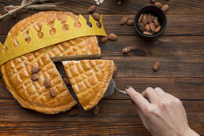 Couronne et galettes des rois