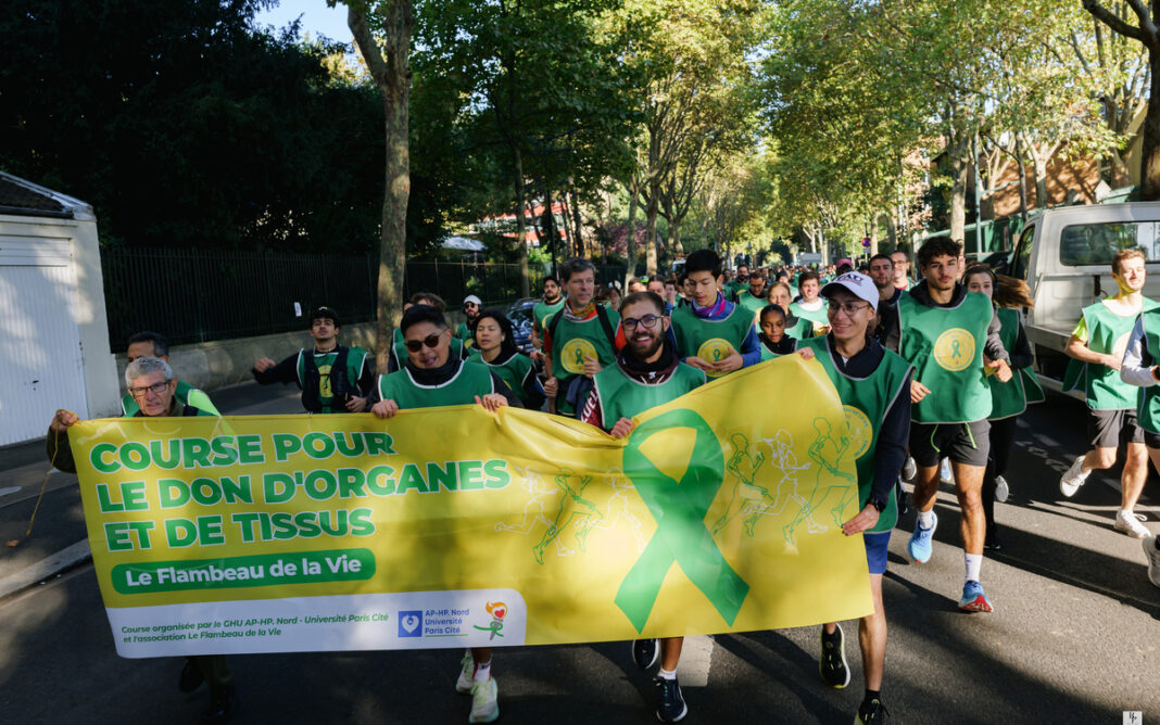 Course solidaire 8 km : le flambeau de la vie entre Clichy et Paris Hôpital Saint-Louis Paris