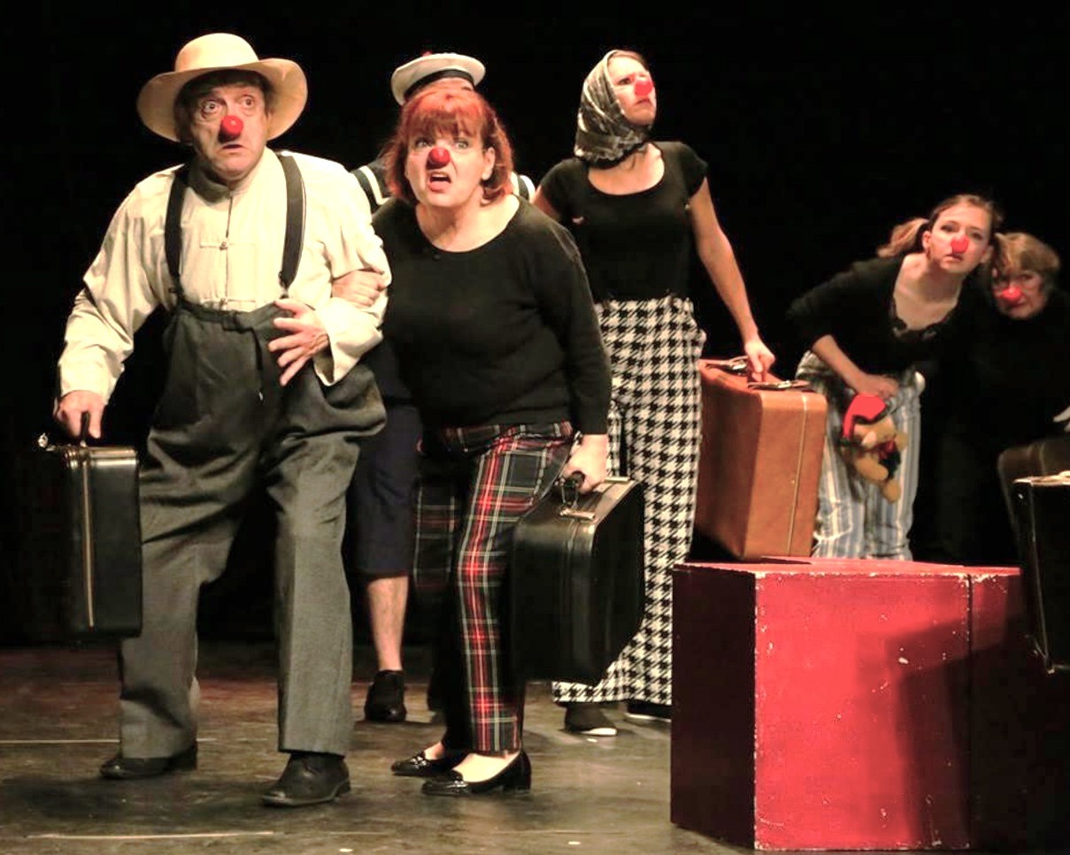 Des valises sous les yeux Théâtre du Printemps