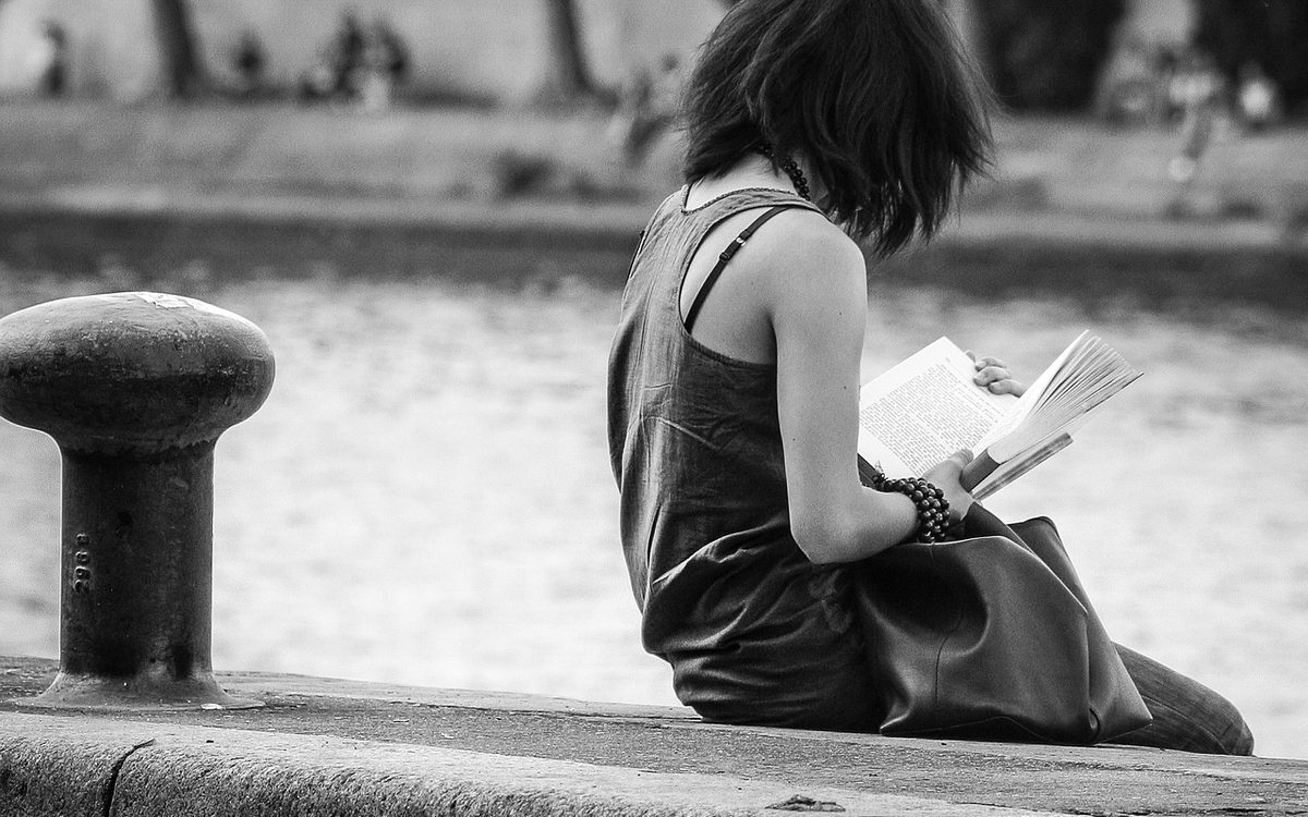 Et bien lisez maintenant ! Rencontre avec le Dr Sylvie Chokron. Lire pour prendre soin de notre cerveau Bibliothèque Germaine Tillion Paris Et bien lisez maintenant ! Rencontre avec le Dr Sylvie Chokron. Lire pour prendre soin de notre cerveau Bibliothèque Germaine Tillion Paris
