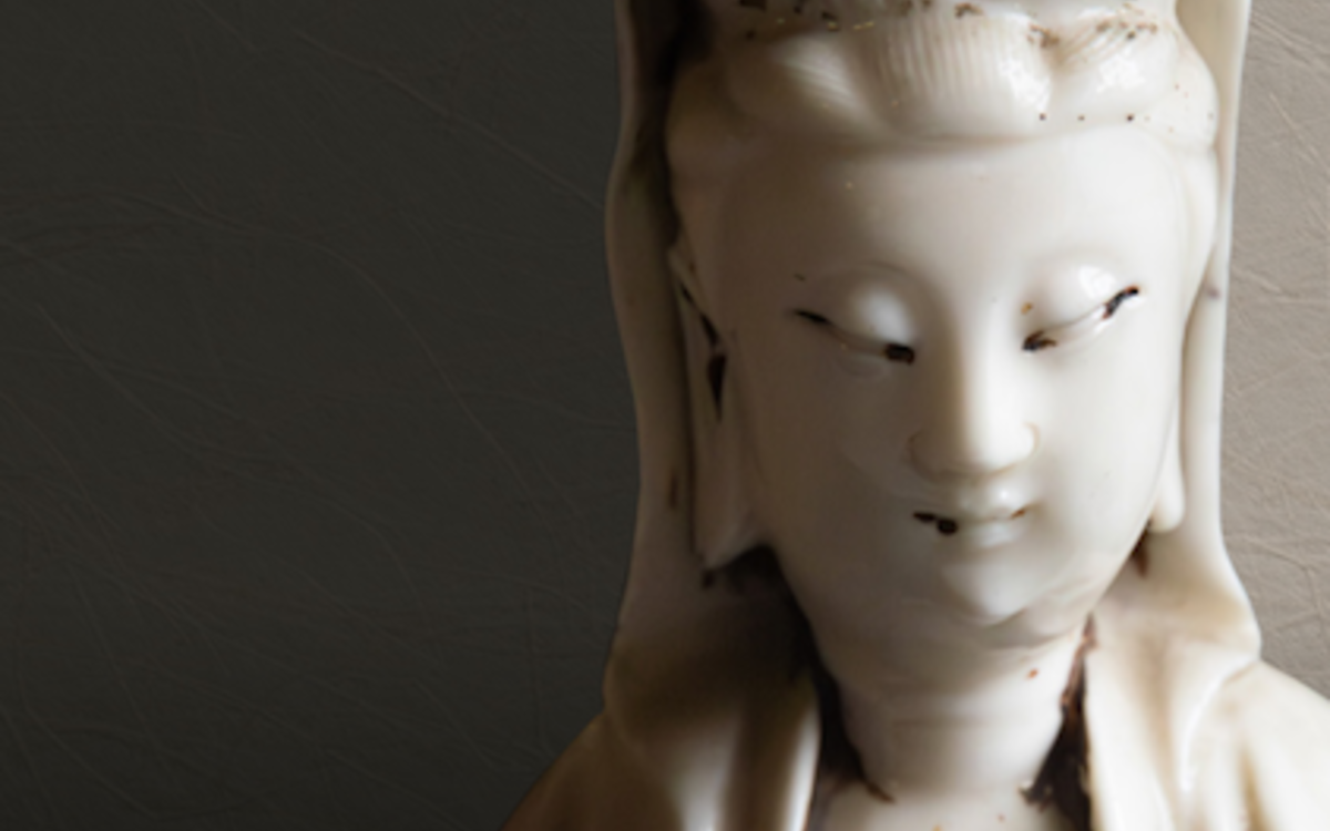EXPO / Portraits en miroir : l’art sculpté de la Vierge Marie et du bodhisattva Guanyin M128 - Missions Etrangères de Paris  Paris