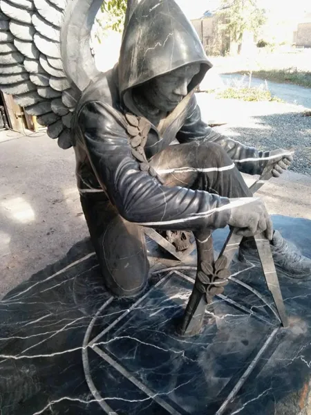 Exposition d'arts plastiques Remy Teulier (sculpture) Jicé (peintre) et Mariette Forges (sculpture)