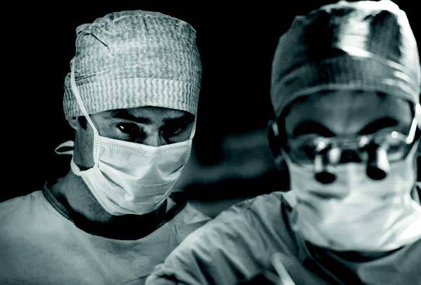 Exposition Regards soignants d'Alain Coiffic