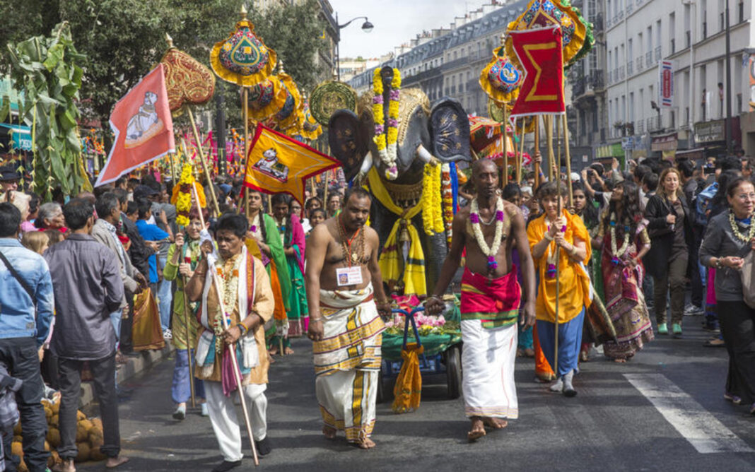 Fête de Ganesh à Paris Temple de Sri Manicka Vinayakar Alayam Paris