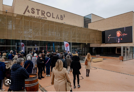 FRIDA ET SES PORTRAITS MAGIQUES