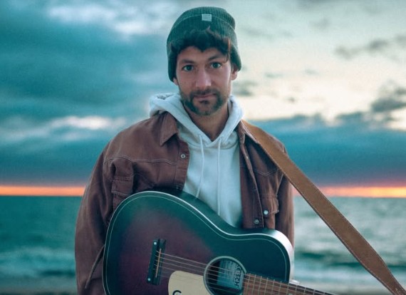 LA FABRICA & EZRA HESPER