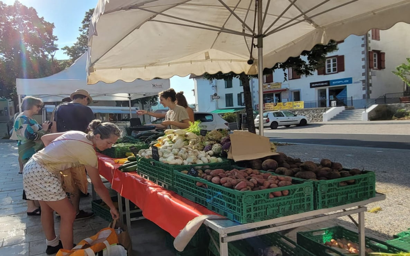 Marché aux produits fermiers