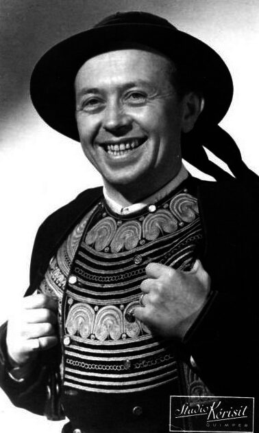 Pierre-Jakez Hélias.