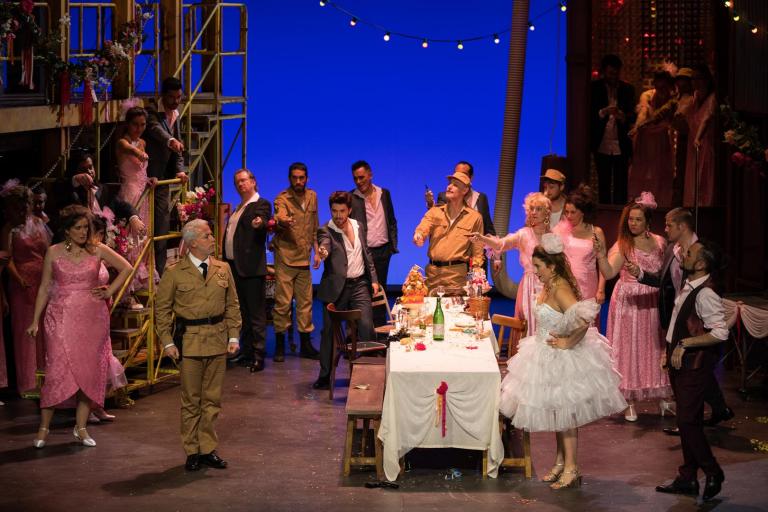 Projection d’un opéra L’élixir d’amour de Donizetti