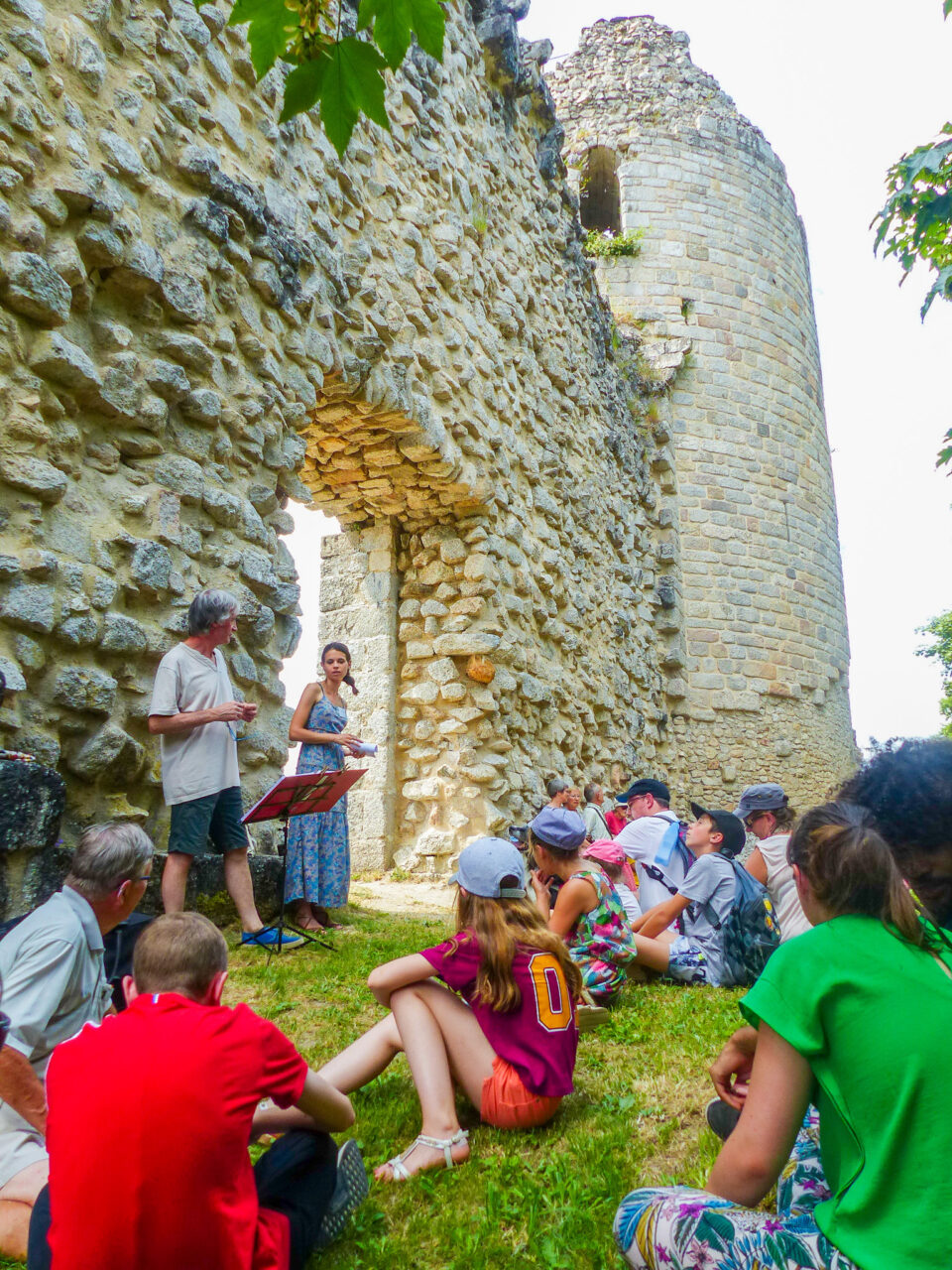 Quand l&rsquo;histoire se raconte en chansons au Château de Ventadour  Moustier-Ventadour