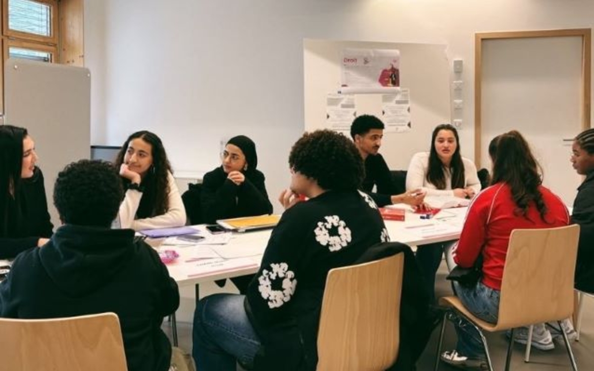 Salon de l'orientation - Les Jeunes Ambitieux Médiathèque James Baldwin  Paris