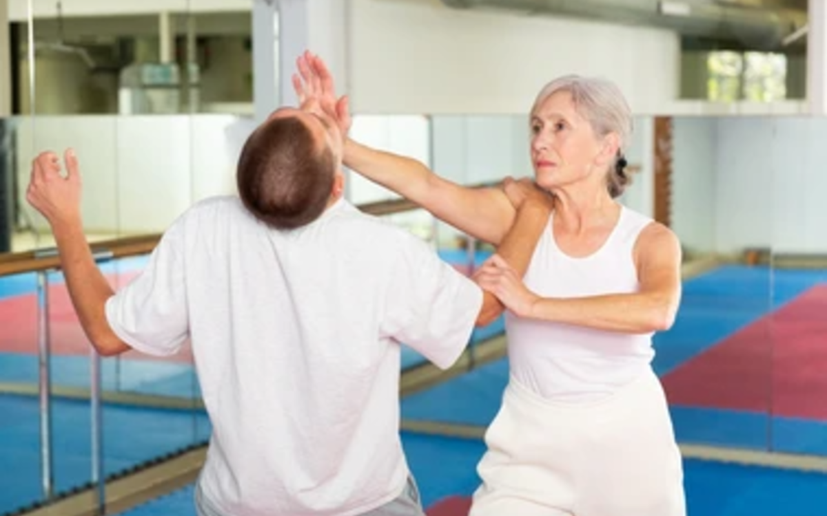 Stage de Self-défense Sénior Centre Paris Anim’ Point du Jour PARIS Stage de Self-défense Sénior Centre Paris Anim' Point du Jour PARIS