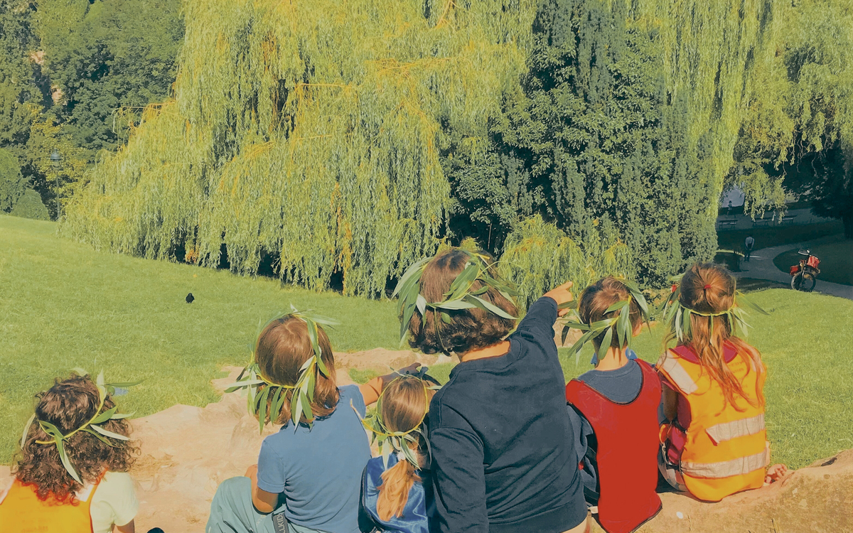 Stage Nature & Montessori Parc des buttes chaumont Paris Stage Nature & Montessori Parc des buttes chaumont Paris