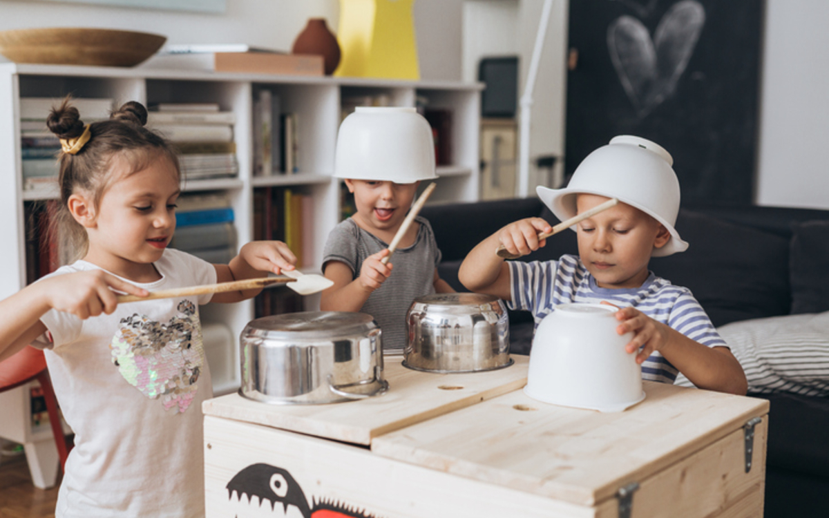 Stage vacances d'hiver - Percussion sur objets du quotidien 3-5 ans au centre Paris Anim' Wangari Centre Paris Anim' Wangari Maathai  Paris