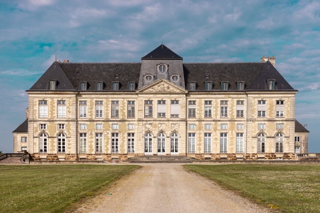 Visite commentée du château de Brienne et concert  Brienne-le-Château