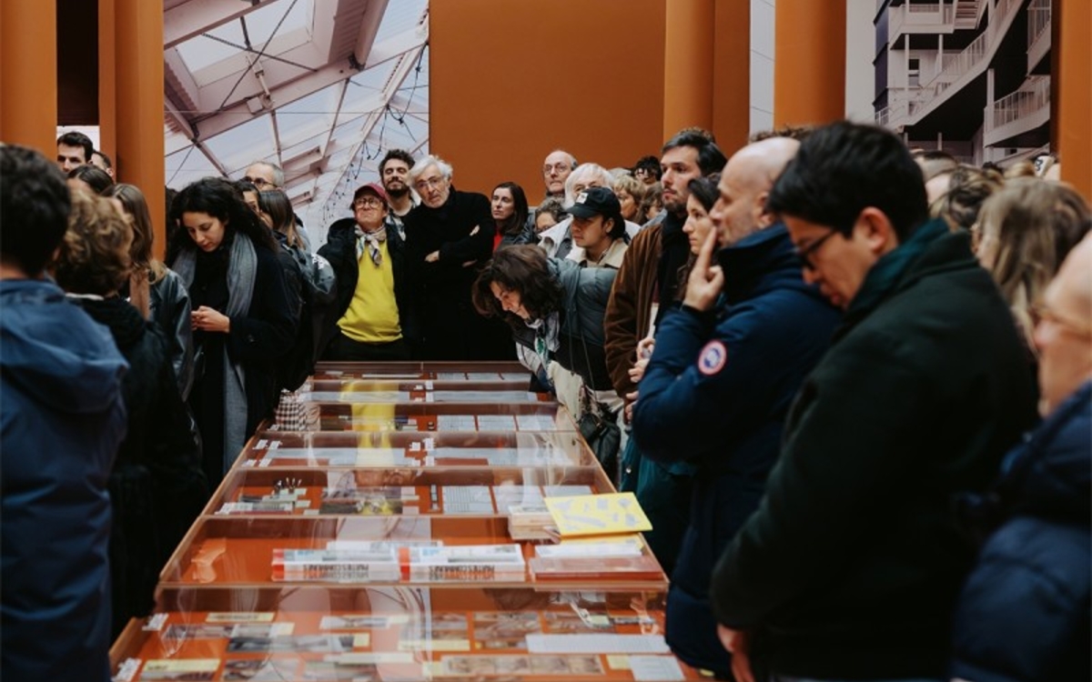 Visite guidée de "Parties communes" avec les commissaires Ancien Hôpital La Rochefoucauld  Paris
