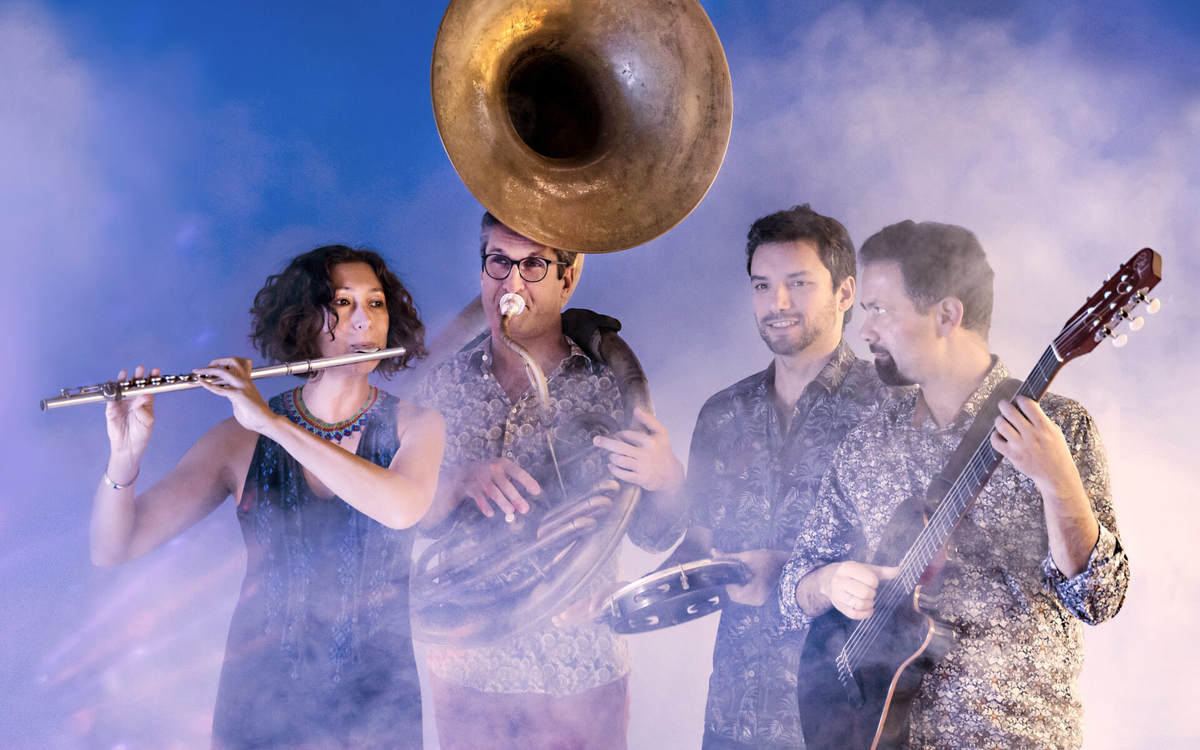 Amina Mezaache & Maracuja Le Son de la Terre  PARIS 05