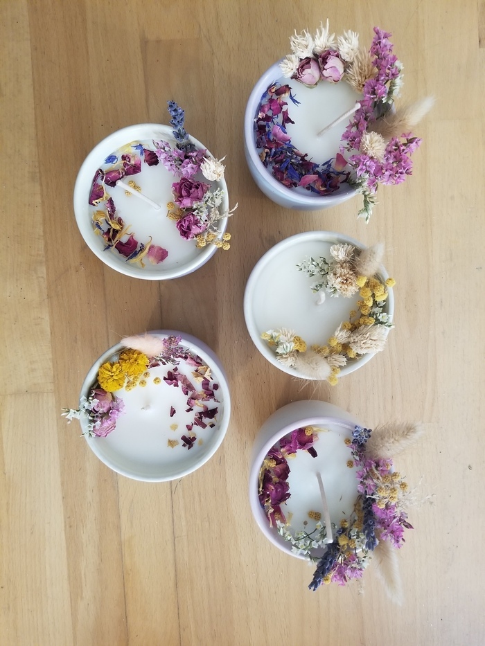 Atelier bougie naturelle fleurie Ateliers Octopodes Chambéry