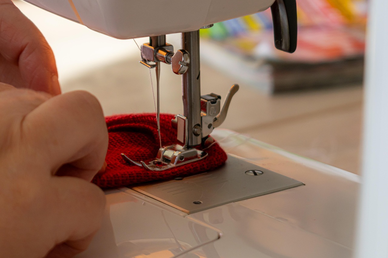 ATELIER COUTURE ENTRETENIR VOC MACHINES À COUDRE