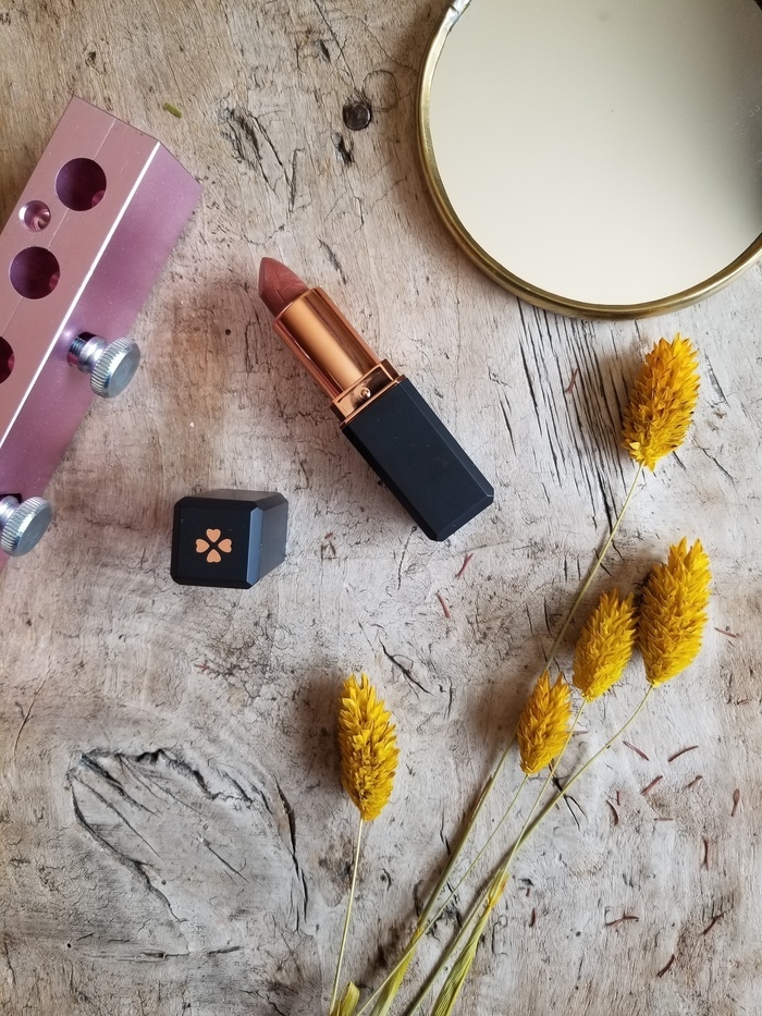 Atelier création rouge à lèvres et vernis à ongles Ateliers Octopodes Chambéry