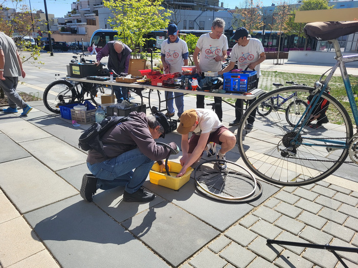 Atelier de co-réparation vélos Parvis de la Parenthèse Quetigny