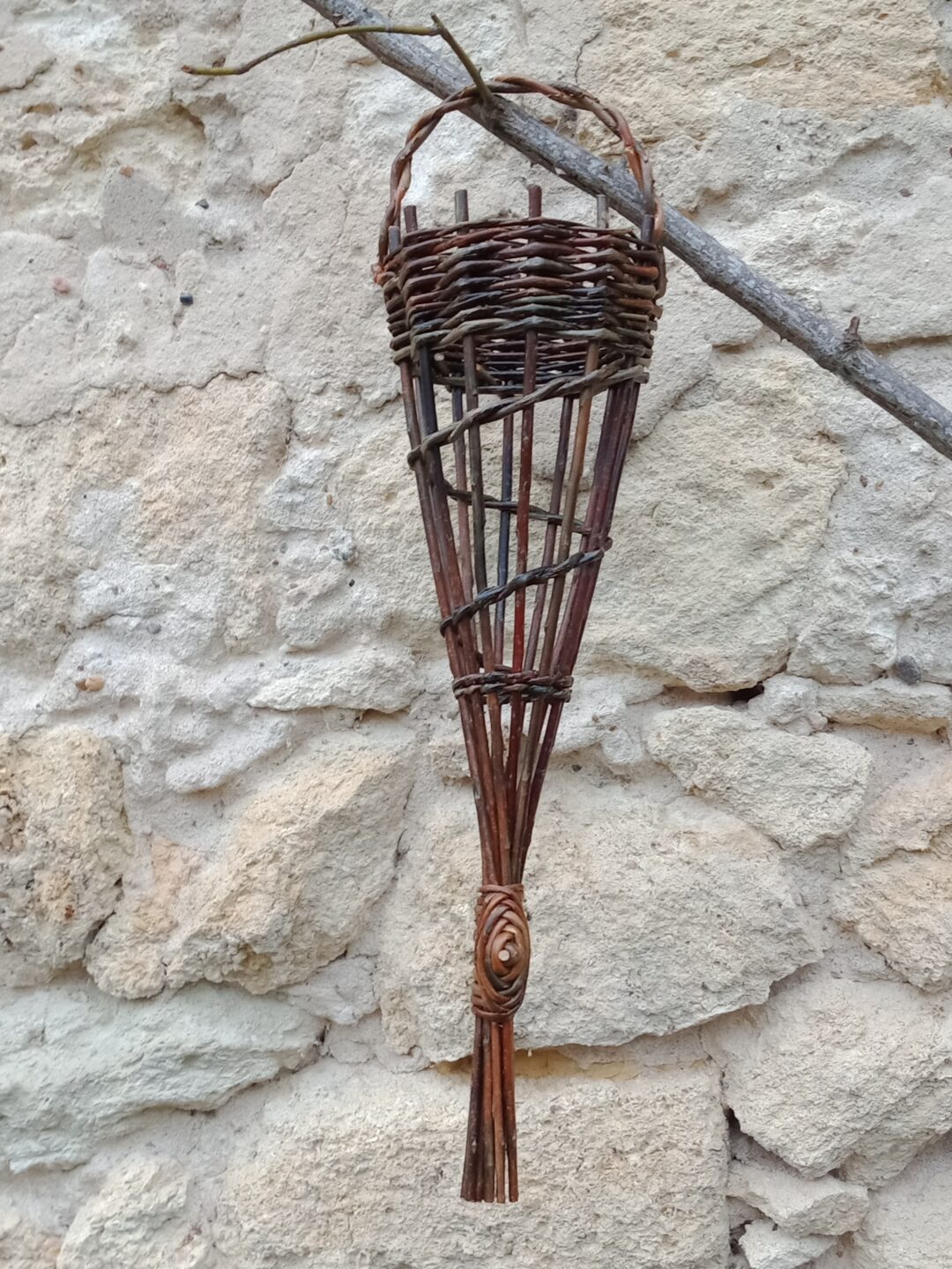 Atelier découverte de l'osier fabrication d'une grande mangeoire