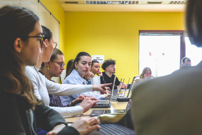 Atelier : Fact-checking