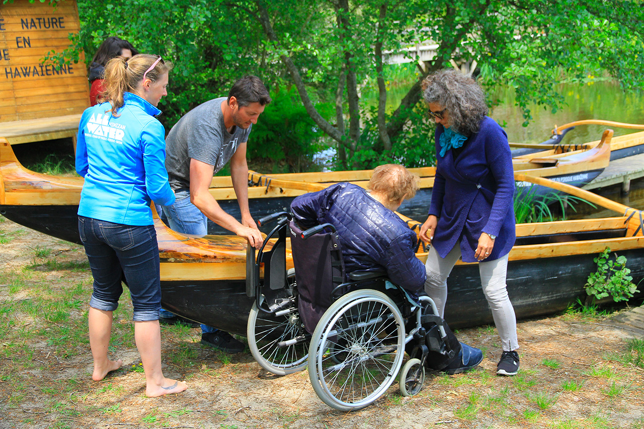 Balade nature en pirogue hawaïenne Journées Tourisme et Handicap Promenade fleurie Balade nature en pirogue hawaïenne Journées Tourisme et Handicap