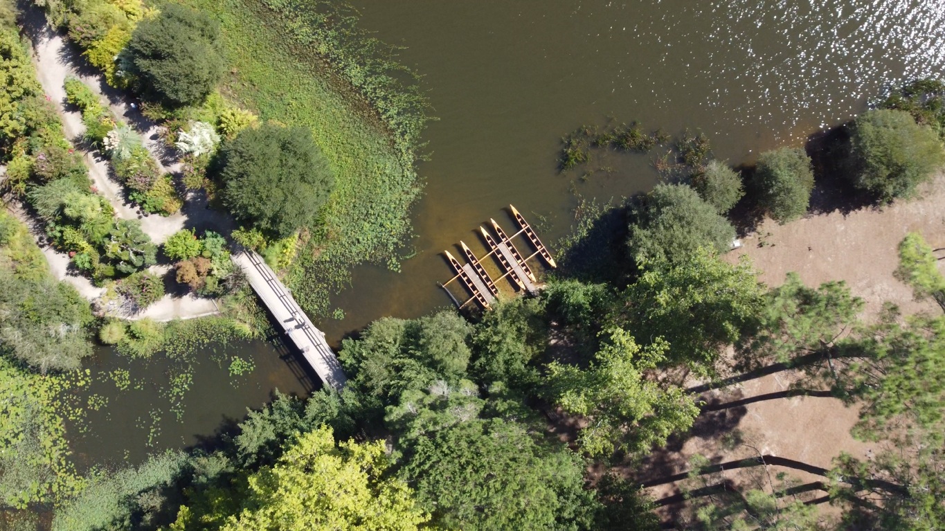Balade nature en pirogue hawaïenne Promenade fleurie Balade nature en pirogue hawaïenne