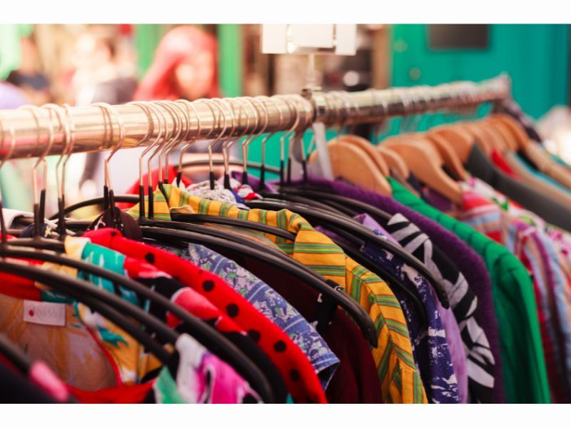 Bourse aux vêtements à Val de Virvée