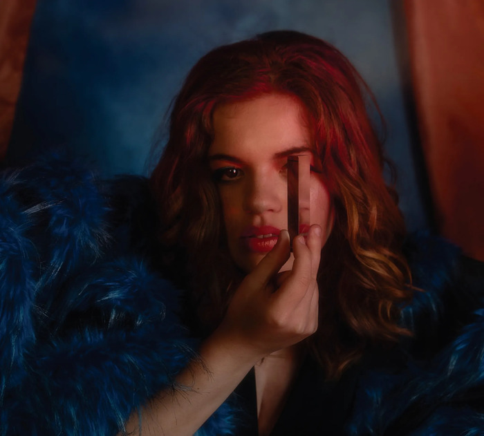 Chansons folk avec L'Heure Bleue dans une grange à Joué-lès-Tours Grange tourangelle Joué-lès-Tours