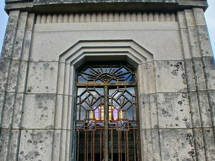 Cimetière de Louyat : Sur les traces de l'Art déco Cimetière de Louyat Limoges