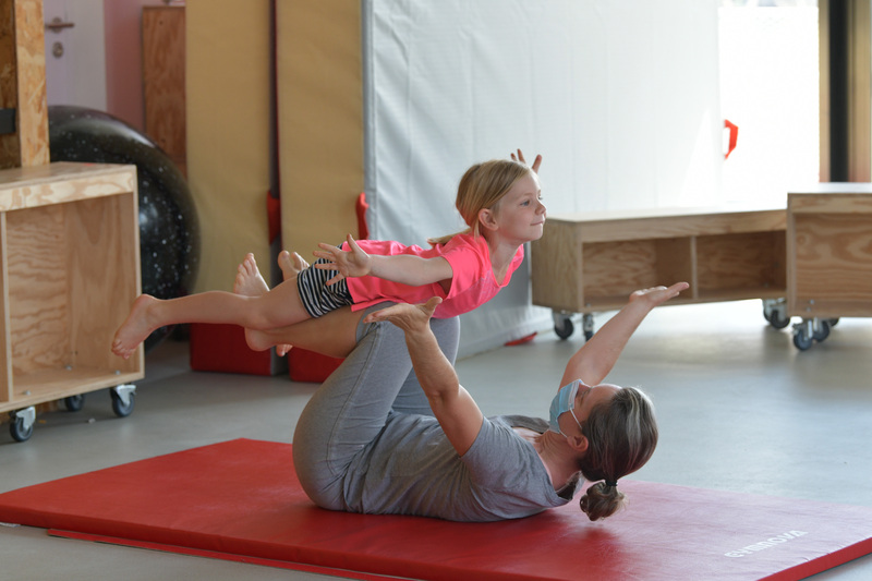 Cirque Duo Smart Cie 8 Cours des Carmes Langon 2026-04-04 Cirque Duo Smart Cie