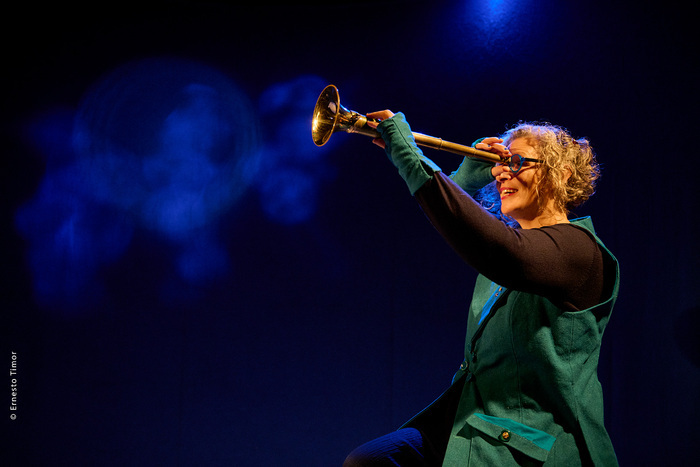 Dans la Lune Centre culturel Jean-Pierre Fabrègue Saint-Yrieix-la-Perche