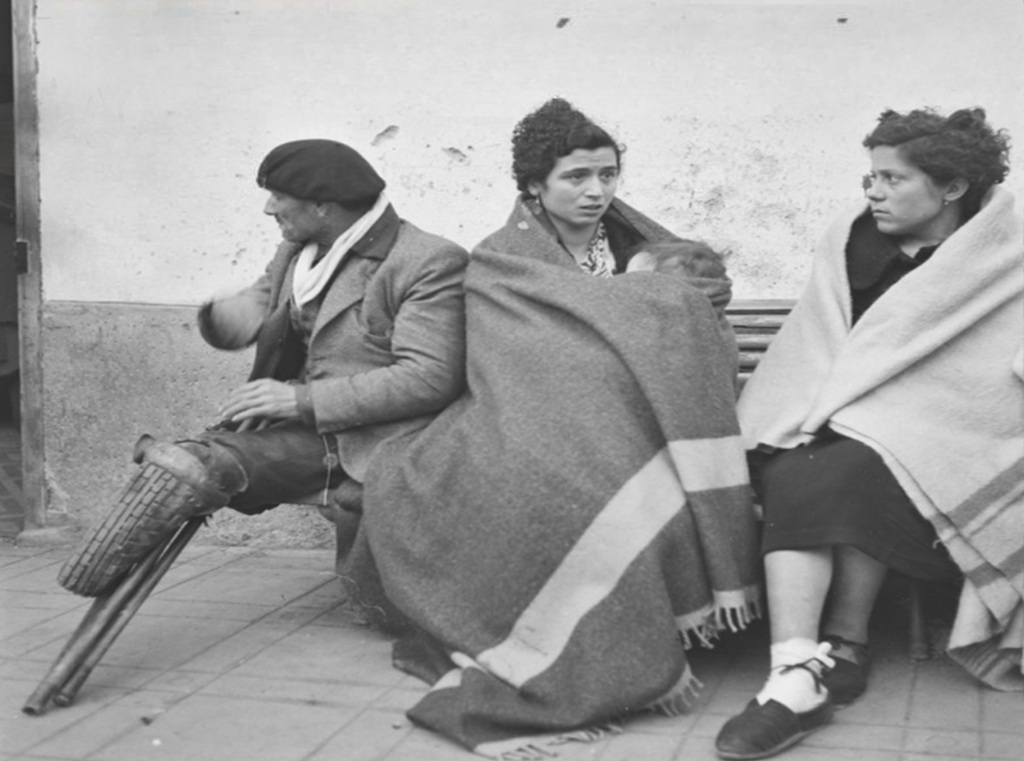 DES ESPAGNOLS DANS LES CAMPS