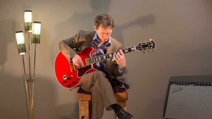 Différents strings TNT - Terrain Neutre Théâtre Nantes