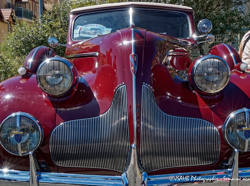 Festival La Semaine Acadienne rassemblement de véhicules de collection et de prestige