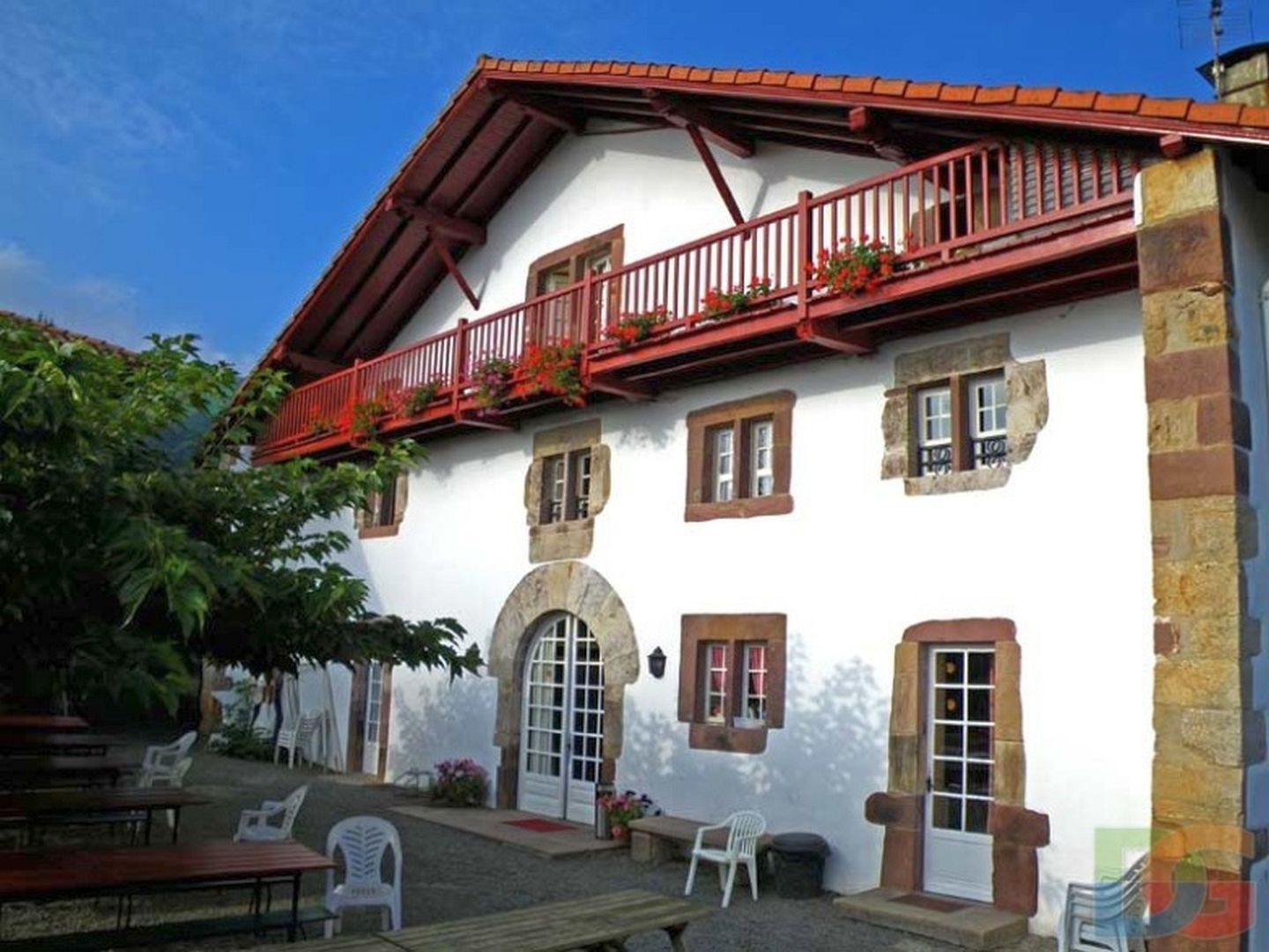 Fête des 20 ans de l'ikastola (école immersive en basque) Baigorriko ikastolaren 20 urteak