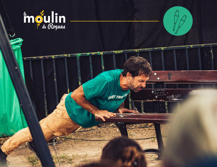 Fidji – La Dépliante Cie Tiers lieu culturel - Le Moulin Roques