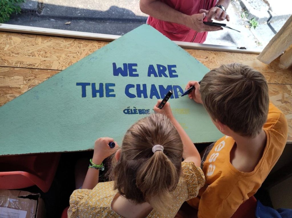 Graines de Moutards à Latronquière We Are The Champions