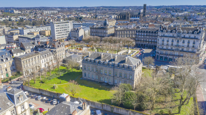 Hôtels particuliers autour du Champ de Juillet Gare Limoges-Bénédictins Limoges Hôtels particuliers autour du Champ de Juillet Gare Limoges-Bénédictins Limoges