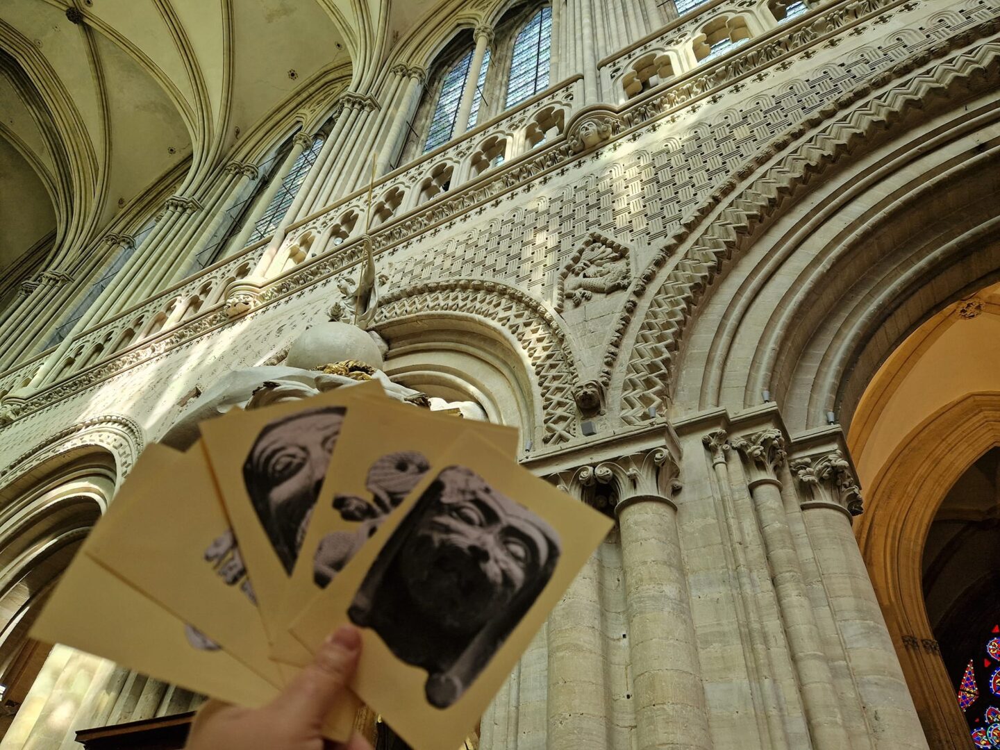 Les Étonnants Patrimoine le temps des batisseurs Rue du Bienvenu Bayeux 2026-02-18 Les Étonnants Patrimoine le temps des batisseurs