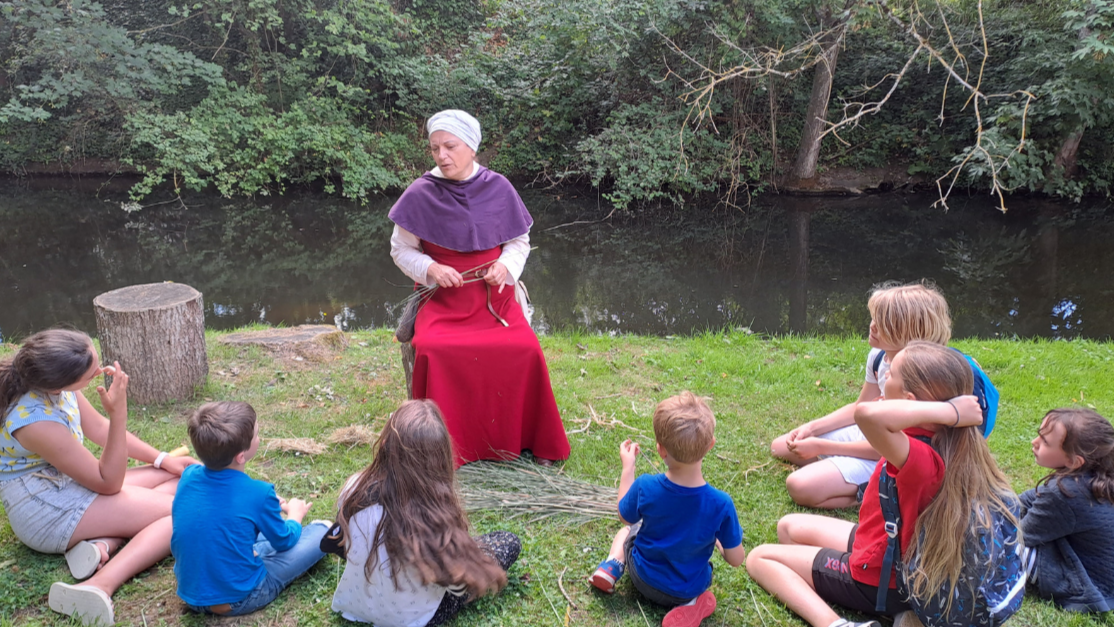 Les Étonnants Patrimoines Les maisons des trois petits cochons par Corine Vervaeke