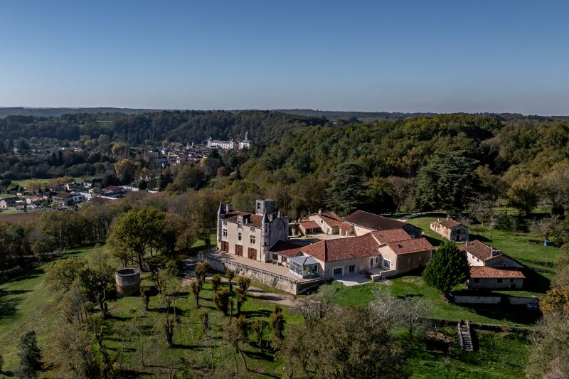 Les secrets du Manoir et de sa Tour Restaurée Châteaux en fête