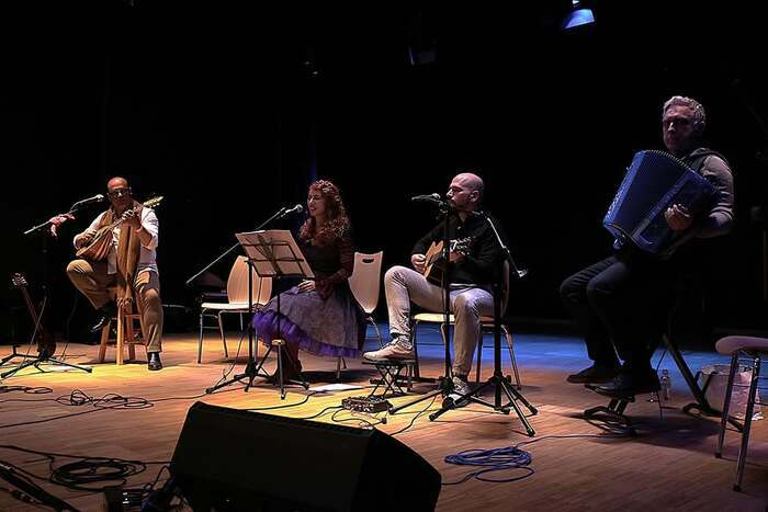 Les signés peignés Greek Underground Rembetiko Songs SARL LE GUEULARD Nilvange Samedi 28 février Les signés peignés Greek Underground Rembetiko Songs SARL LE GUEULARD Nilvange