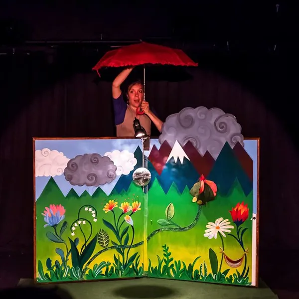 Les tout-petits au spectacle Petit Escargot