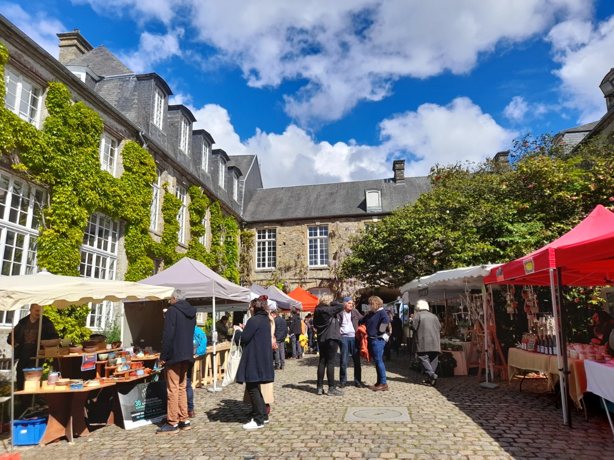 Marché du Terroir et de l'Artisanat Jazz sous les Pommiers